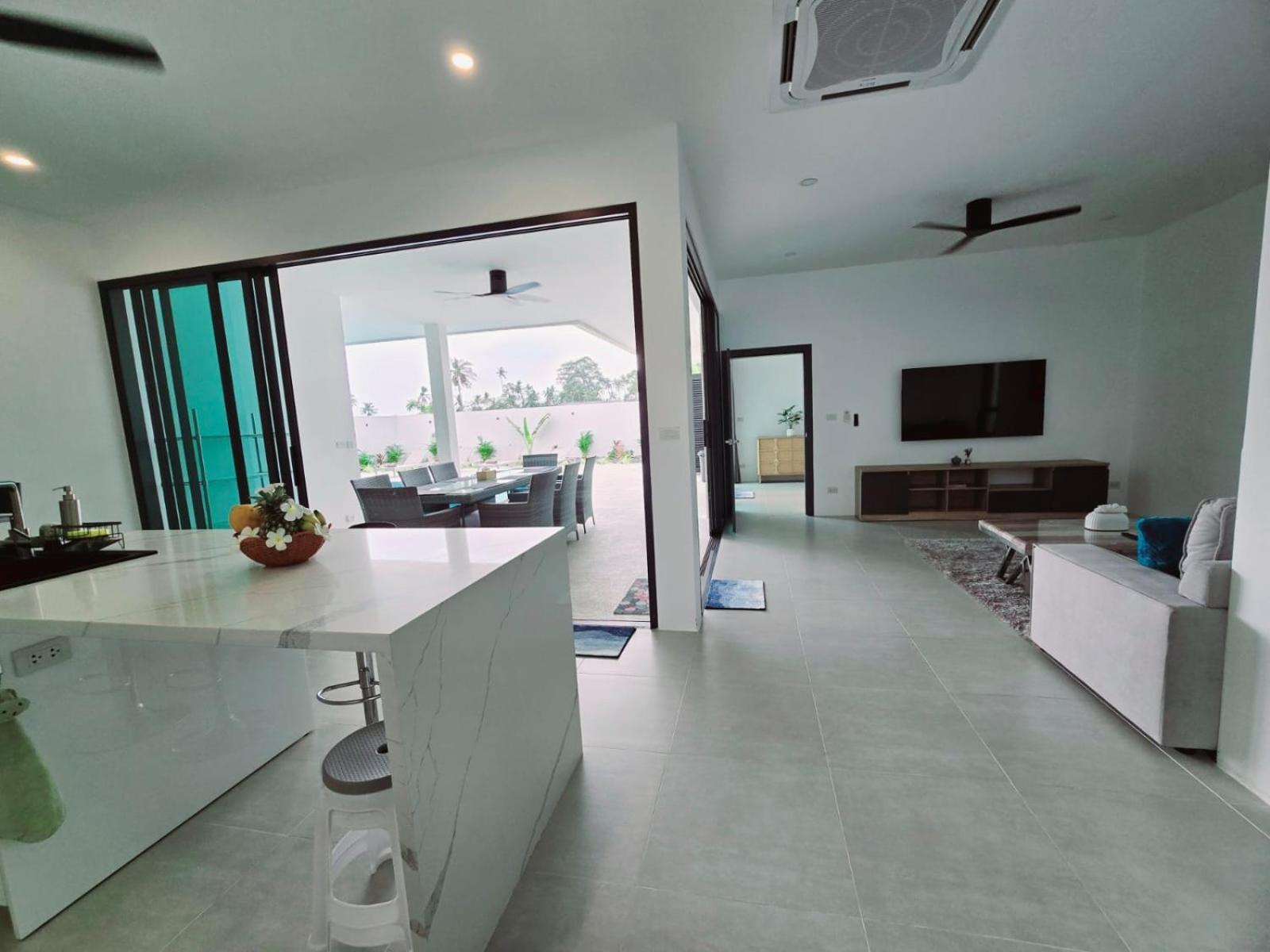 Villa Private Near *